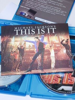 Michael Jackson This Is It Blu Ray/Bonus Disk/Limited Edition/3D Backstage Pass